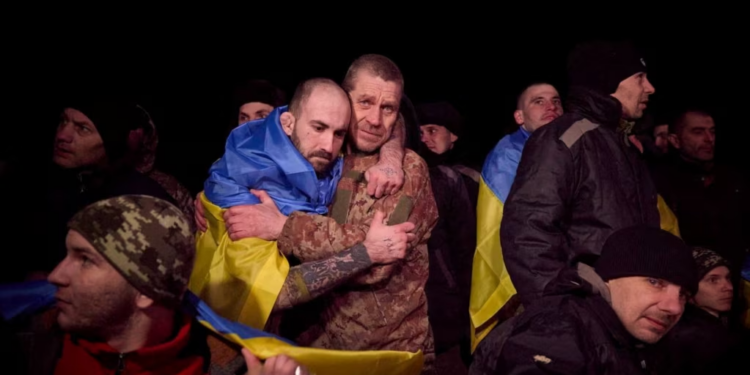 Kievi heton “ekzekutimin më masiv” të ushtarëve të kapur nga Rusia