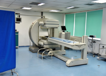 Radiologjia pa kontrast për të bërë CT, disa doza vetëm për raste urgjente