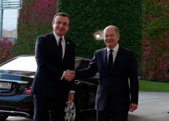 Kurti pritet nga Scholzi