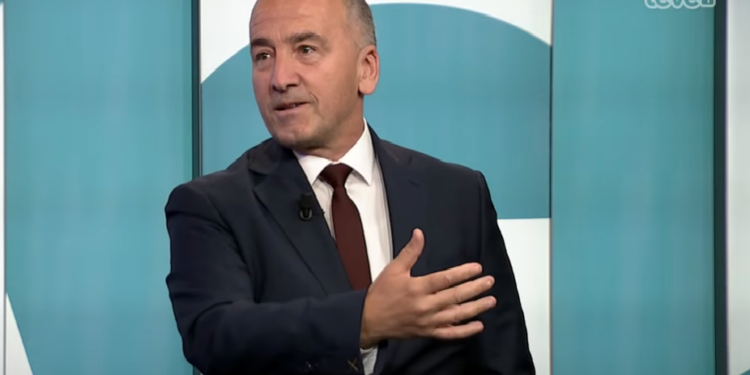 Sulmohet kryetari i Pejës, arrestohen dy persona