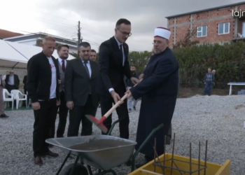 Vihen gurthemelet e një xhamie në Gjilan, bëhet thirrje për unitet e vepra të mira