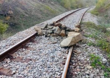 Prokuroria deklarohet për rastin e vendosjes së gurëve në hekurudhë