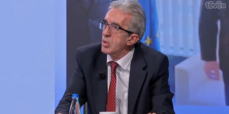 Koci: Kosova duhet të heq dorë nga njohja prej Serbisë, të ketë planin B