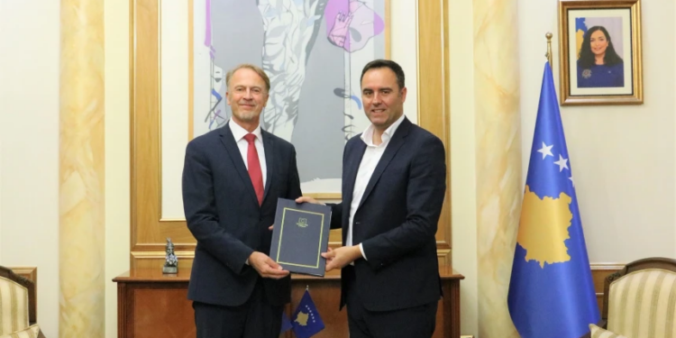 Konjufca e pranon Raportin e Progresit: Do të ketë rol orientues në punën e Kuvendit