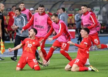 Pesë shqiptarë ftohen te Maqedonia e Veriut