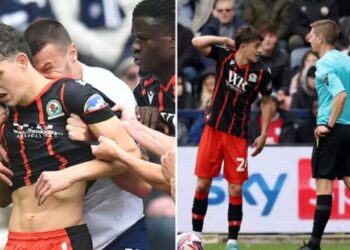 E kafshoi kundërshtarin në qafë, Federata e Anglisë i jep një dënim të rëndë lojtarit të Prestonit