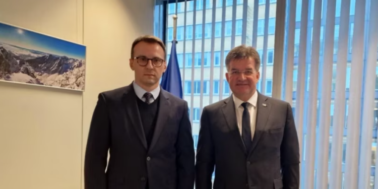 Nisin takimet në Bruksel, Lajçaku e pret Petkoviqin