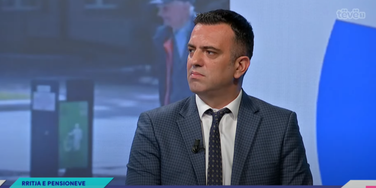 Pozhari: Ka familjarë të ministrave që thonë se pensionistët e moshës janë barrë për shtetin
