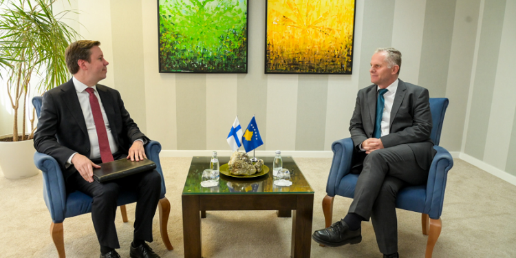 Bislimi: Anëtarësimi në BE mbetet prioritet