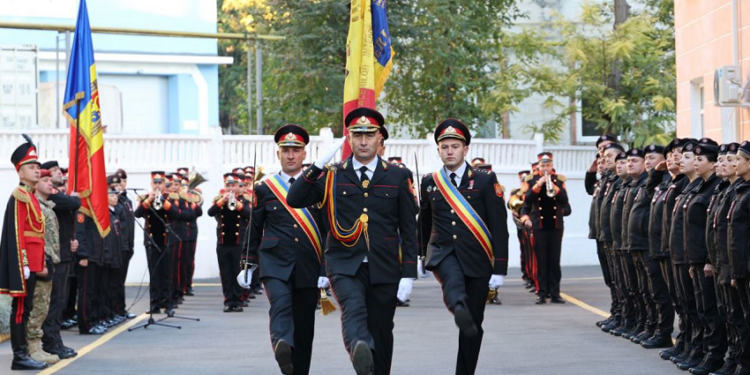 Kontingjenti i dytë i karabinierëve moldavë i bashkohet KFOR-it