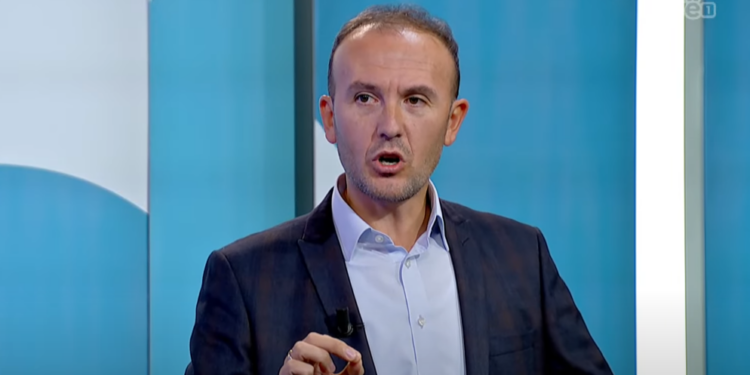 Mustafa: PDK-ja do ta mposhtë VV-në, kryeministri i ardhshëm do të jetë Bedri Hamza