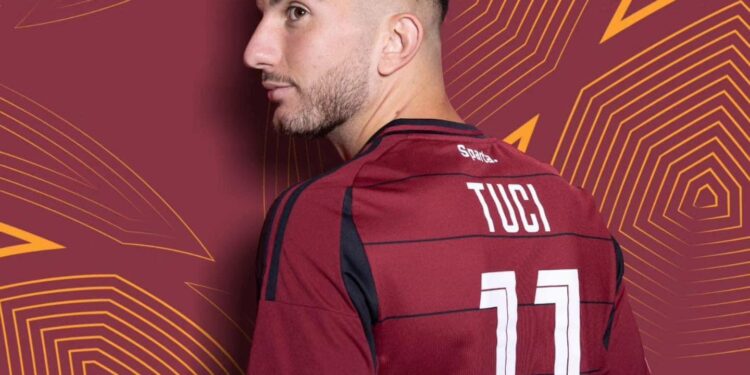 Tuci zëvendëson Uzunin te Shqipëria