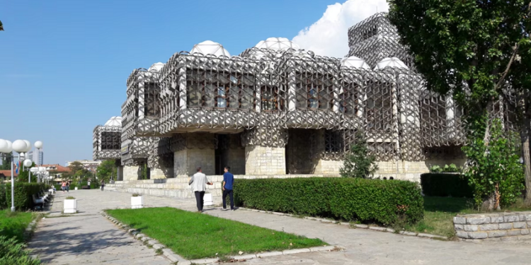 Biblioteka Kombëtare e Kosovës dhuron sot libra për mbi 30 biblioteka komunale