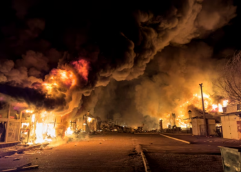 Vritet një grua dhe plagosen 16 persona nga një sulm raketor rus në Ukrainë