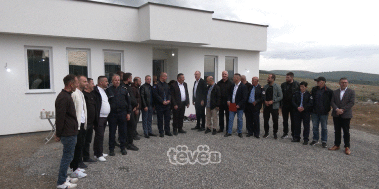 Dorëzoi në Polici armën me leje, Policia merr iniciativë dhe ia ndërton shtëpinë qytetarit në Shtime