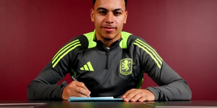 Rogers e vazhdon kontratën me Aston Villan