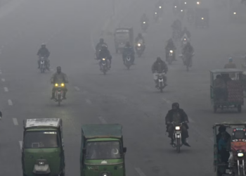 Ndotja e ajrit në Lahore ishte 80 herë më e lartë sesa kufizimi i OBSH-së
