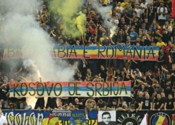 Huliganët rumunë kërkojnë ndihmën e serbëve