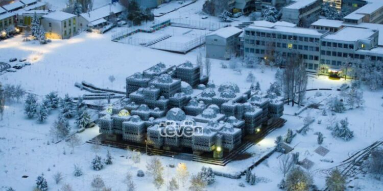 Edhe sot mëngjes i ftohtë, vazhdojnë reshjet e borës gjatë ditës