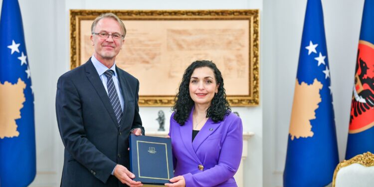 Osmani: Zgjerimi i BE-së i kontribuon paqes dhe sigurisë në rajon