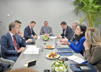 Osmani takon kryeministrin belg, flet për rëndësinë e heqjes së masave ndaj Kosovës