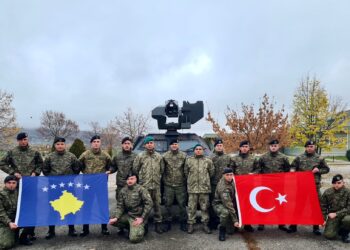 FSK trajnohet për sistemin e avancuar të armëve