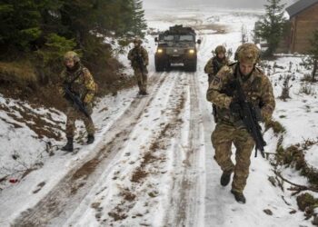 Ushtarët e KFOR-it kryejnë patrullime në Istog