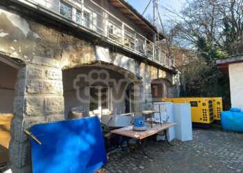 Kryetari i Zveçanit e quan kërcënim serioz sulmin në stacionin e policisë