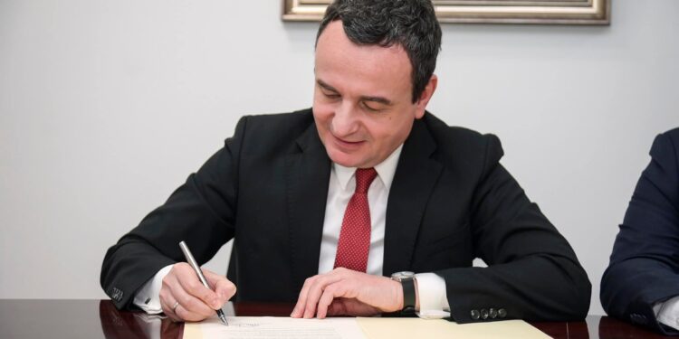 Kurti: Ditën e FSK-së po e shënojmë me një vendim të rëndësishëm për zhvillimin e ushtrisë sonë