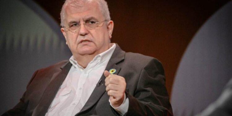 “Regjimi ka arsye për t’u frikësuar” – Krizë politike në Serbi