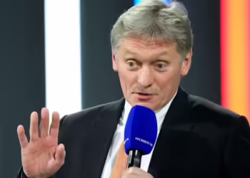 Kremlini thotë se SHBA-ja po “hedh benzinë mbi zjarr” pasi Biden ia lejoi Kievit të godasë më thellë në Rusi