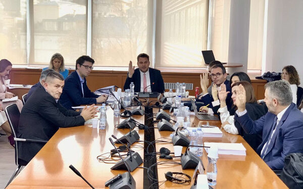 Buxheti për 2025 shkon për shqyrtim në Kuvend