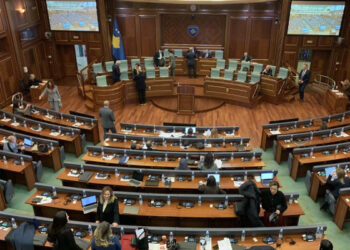 ​Buxheti i vitit 2025, përplasë ministrin Murati me deputetët opozitarë