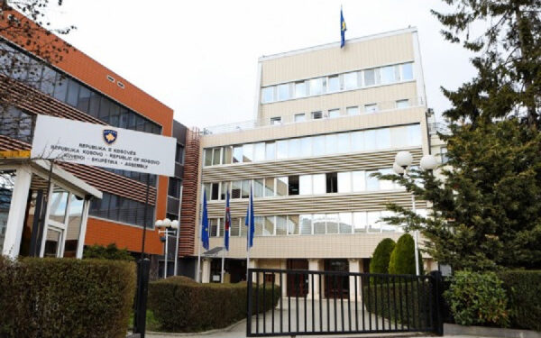 Katër komisione sot pritet ta shqyrtojnë projektligjin për ndarjet buxhetore