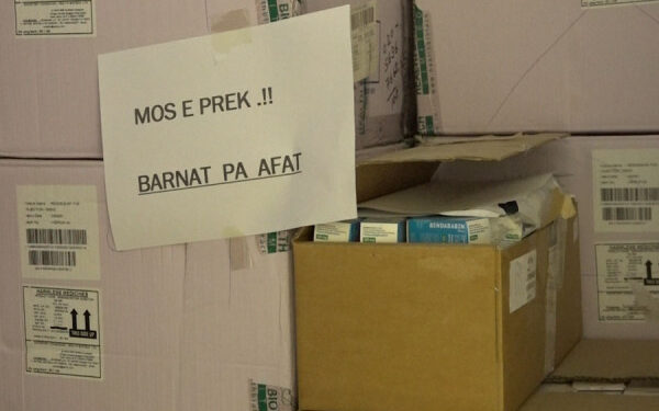 Barnatorja qendrore e mbushur me barna pa afat, MSh thotë se po angazhohet për asgjësim