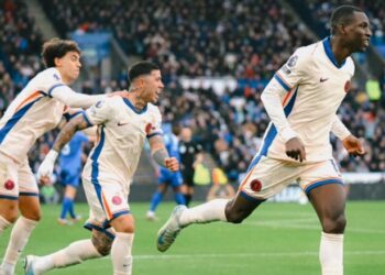 Chelsea kthehet te fitorja, triumfon në udhëtim te Leicester City
