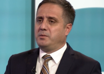 Selmanaj: Qeveria Kurti po i shkatërron themelet e shtetit demokratik të Kosovës