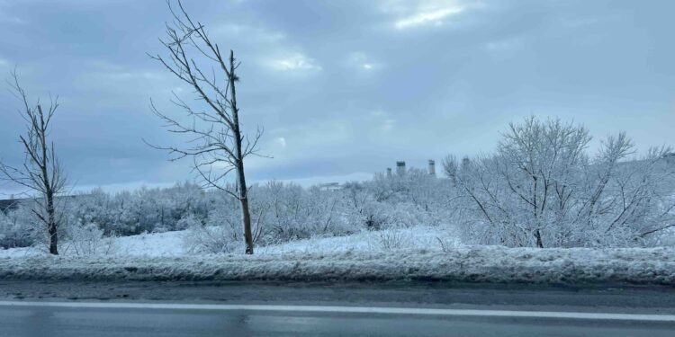 Reshje bore gjatë mbrëmjes, ky është moti për sot