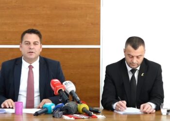 Muja: Draft-raporti i Komisionit hetimor për tekstet shkollore, u hartua në zyrat e PDK-së