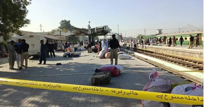 Të paktën 25 persona të vrarë pas një shpërthimi në Pakistan