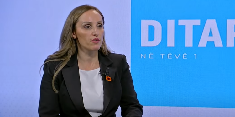 Bytyqi: Rritja e pagave nga Qeveria Kurti, rritje me këste