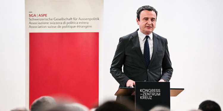 Kurti kërkon nga Zvicra mbështetje për anëtarësim në KiE dhe BE