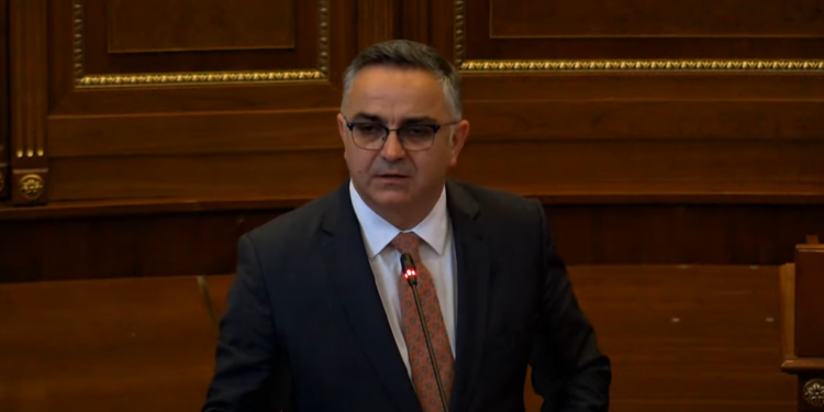 Tahiri: Ndikimi në RTK nga institucionet e shtetit, minim i Kosovës