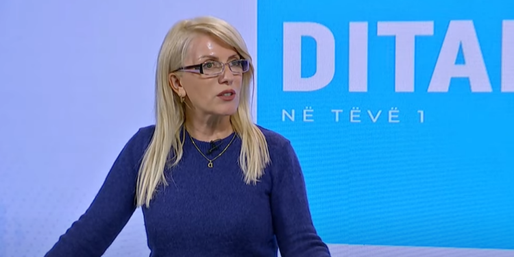 Izmaku: Rritja e pagave për fushatë