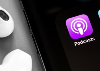 Apple raportohet se ka larguar podkastet e mediave të pavarura ruse