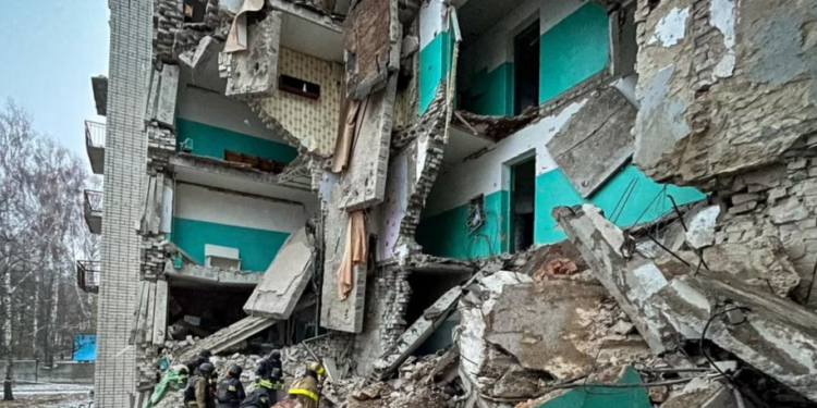 Shtatë të vrarë, përfshirë një fëmijë, nga sulmet e reja ruse në Sumi