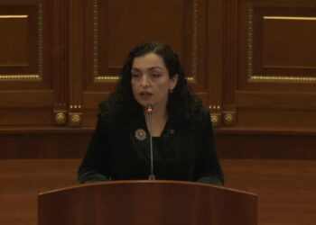 Osmani: Luajtja “bixhoz” me aleancat tona, rrezikon mbrojtjen e Republikës