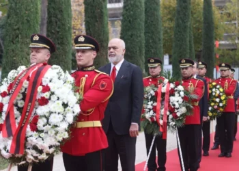 Rama uron 80-vjetorin e Çlirimit të Shqipërisë