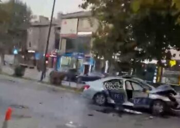 Vetura e policisë përfshihet në një aksident në Prishtinë