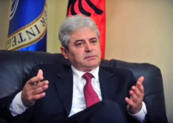 Ali Ahmeti kërkon veprime: Qeveria e Kosovës mos të heshtë për shqiptarët në MV